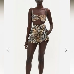 NWT For The Love Of Leo Belted Tuck Front Short Sz Small